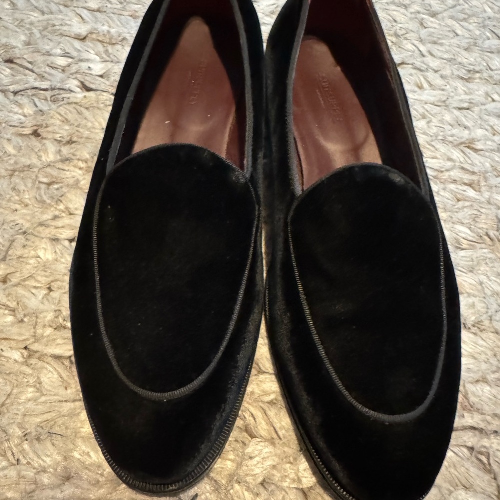 Suitsupply Black Loafers Sleek Slip-Ons